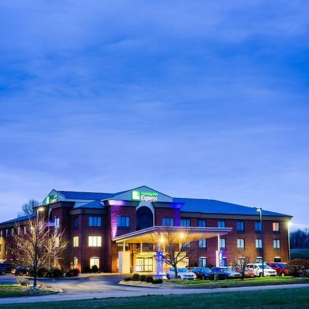 Holiday Inn Express & Suites Shelbyville By Ihg Exterior foto