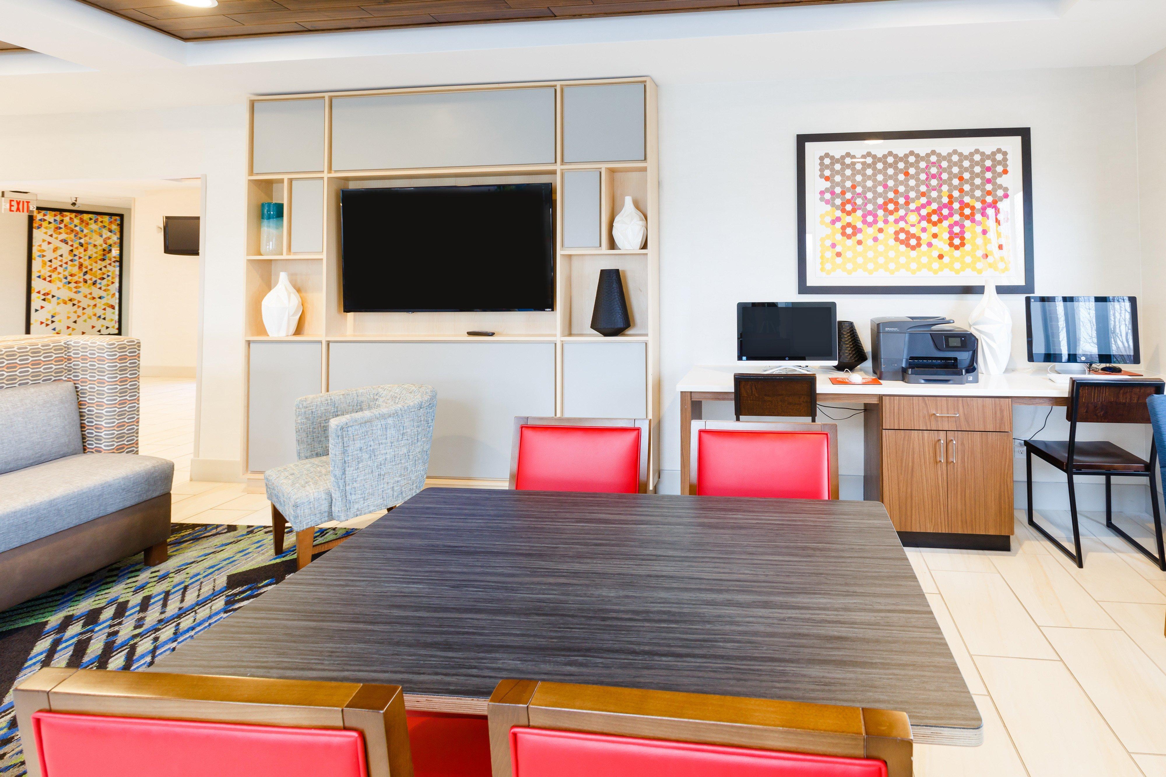 Holiday Inn Express & Suites Shelbyville By Ihg Exterior foto